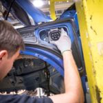 Volvo Cars förlänger nedstängningar till den 20 april