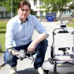 Örebroforskare hjälper Saabs robotar kommunicera under vatten