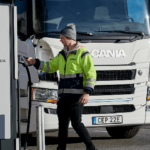 HÅLLBARA TRANSPORTER: Scania vässar eftermarknaden för snabbare utveckling av ellastbilar och elbussar i Europa