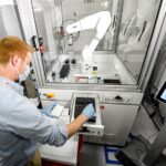 LIFE SCIENCES: ABB-mjukvara och -robotar i huvudroll i lösning som tacklar COVID-virus genom automatiserade antikroppstester