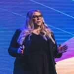 AWS-rapport: Så resonerar svenska företag kring investeringar i AI – satsningarna förväntas öka med 53 % 2024