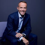 Mark Moffat’s ”Moment of Service:” Vad vill nye IFS-chefen med det världsledande svenska affärsystembolaget?